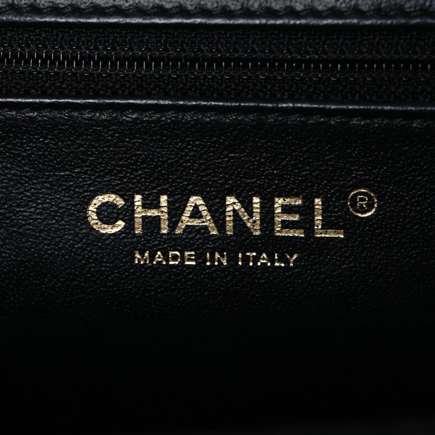 Caviar Quilted Large Business Affinity Flap Black