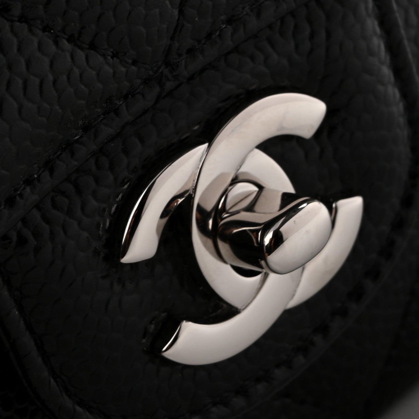 Caviar Quilted Medium Double Flap Black