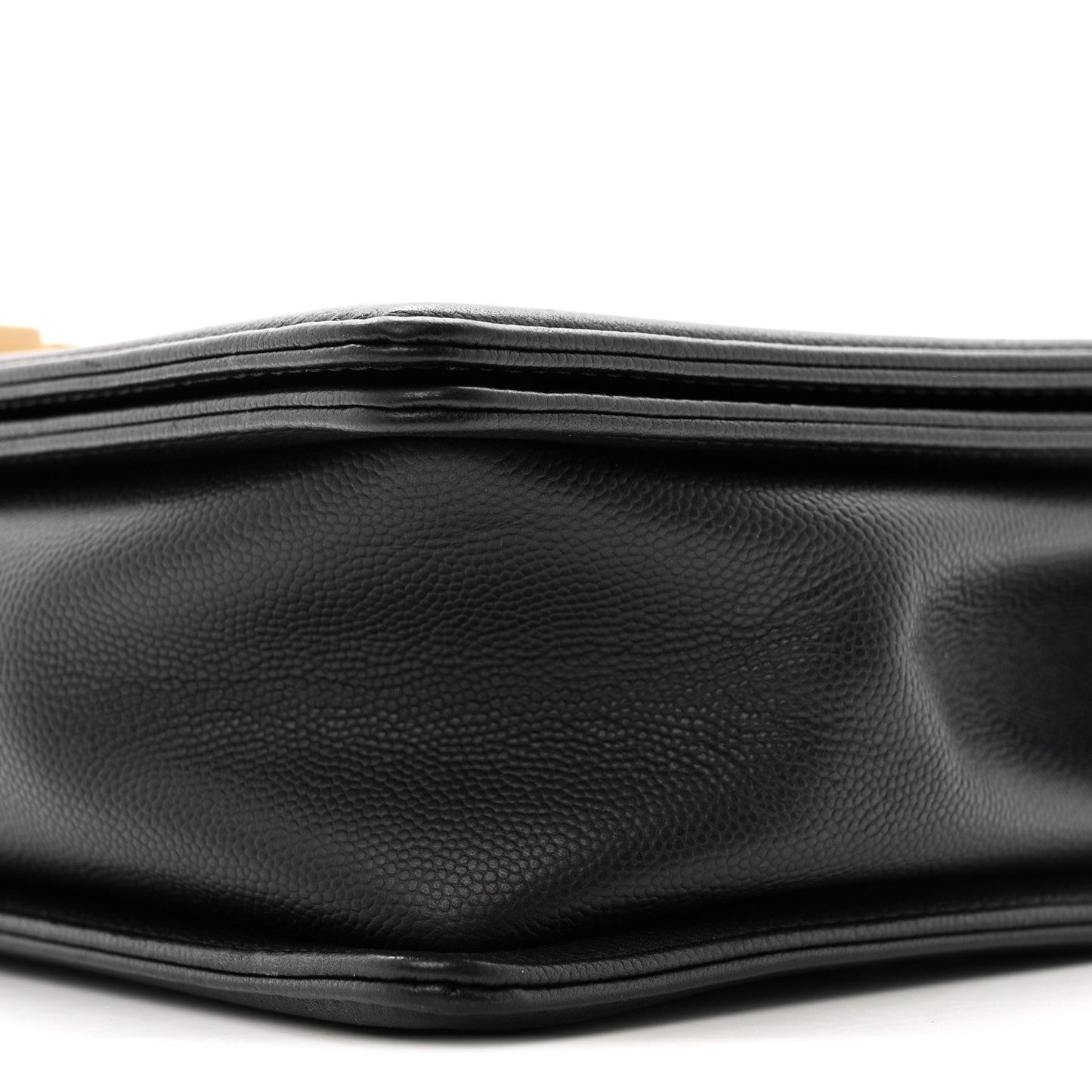 Caviar Quilted New Medium Boy Flap Black