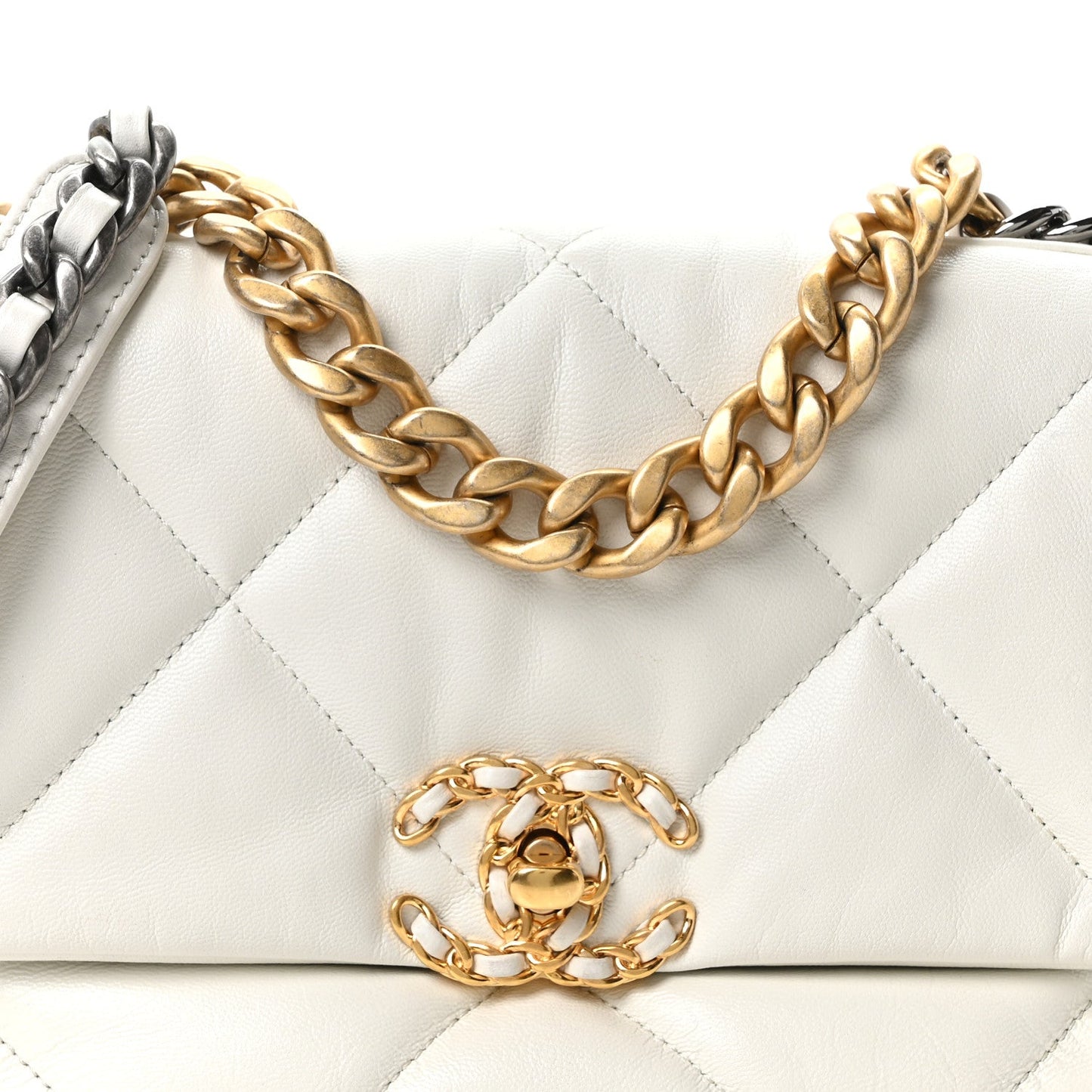 Lambskin Quilted Medium Chanel 19 Flap White