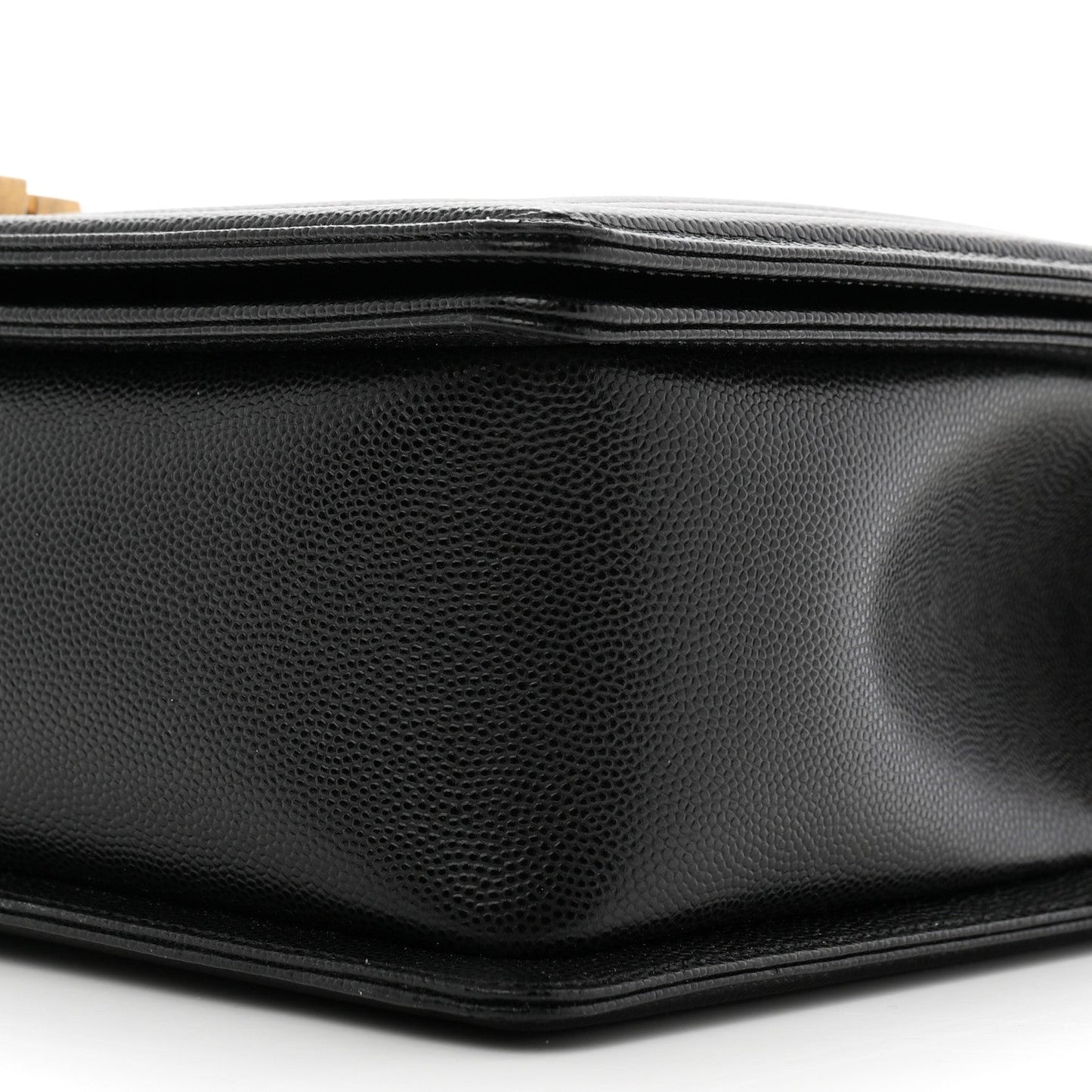 Caviar Quilted New Medium Boy Flap Black