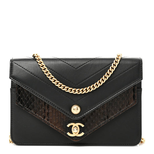 Calfskin Elaphe Double Chevron Mini Wallet On Chain WOC Black Black