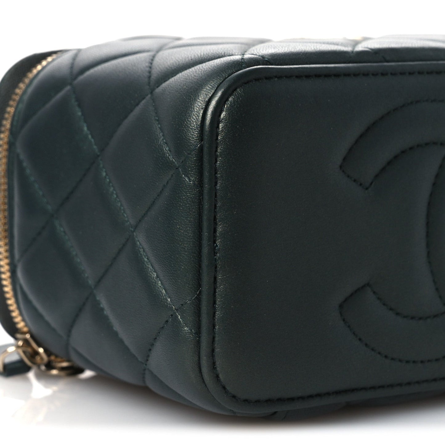 Iridescent Lambskin Quilted Small Top Handle Vanity Case With Chain Green
