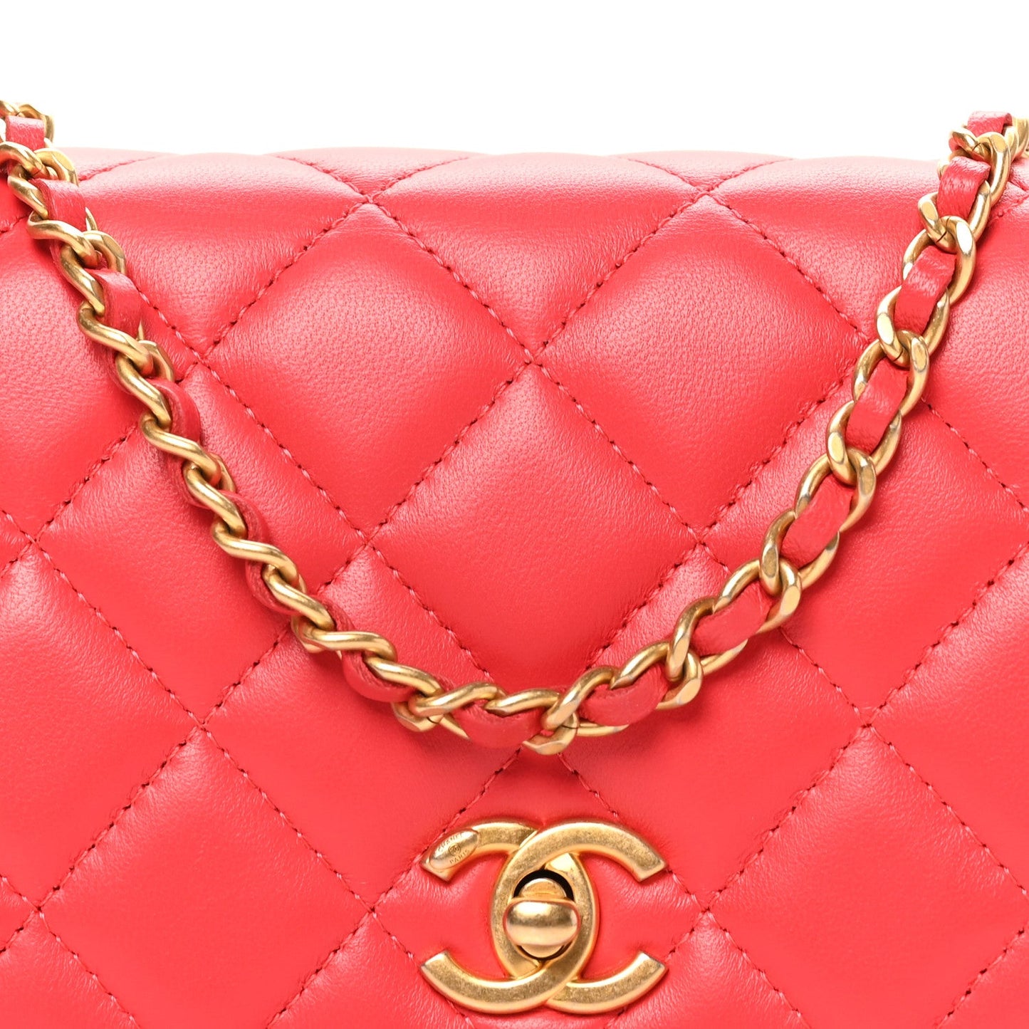 Lambskin Quilted CC Pearl Crush Wallet On Chain WOC  Red