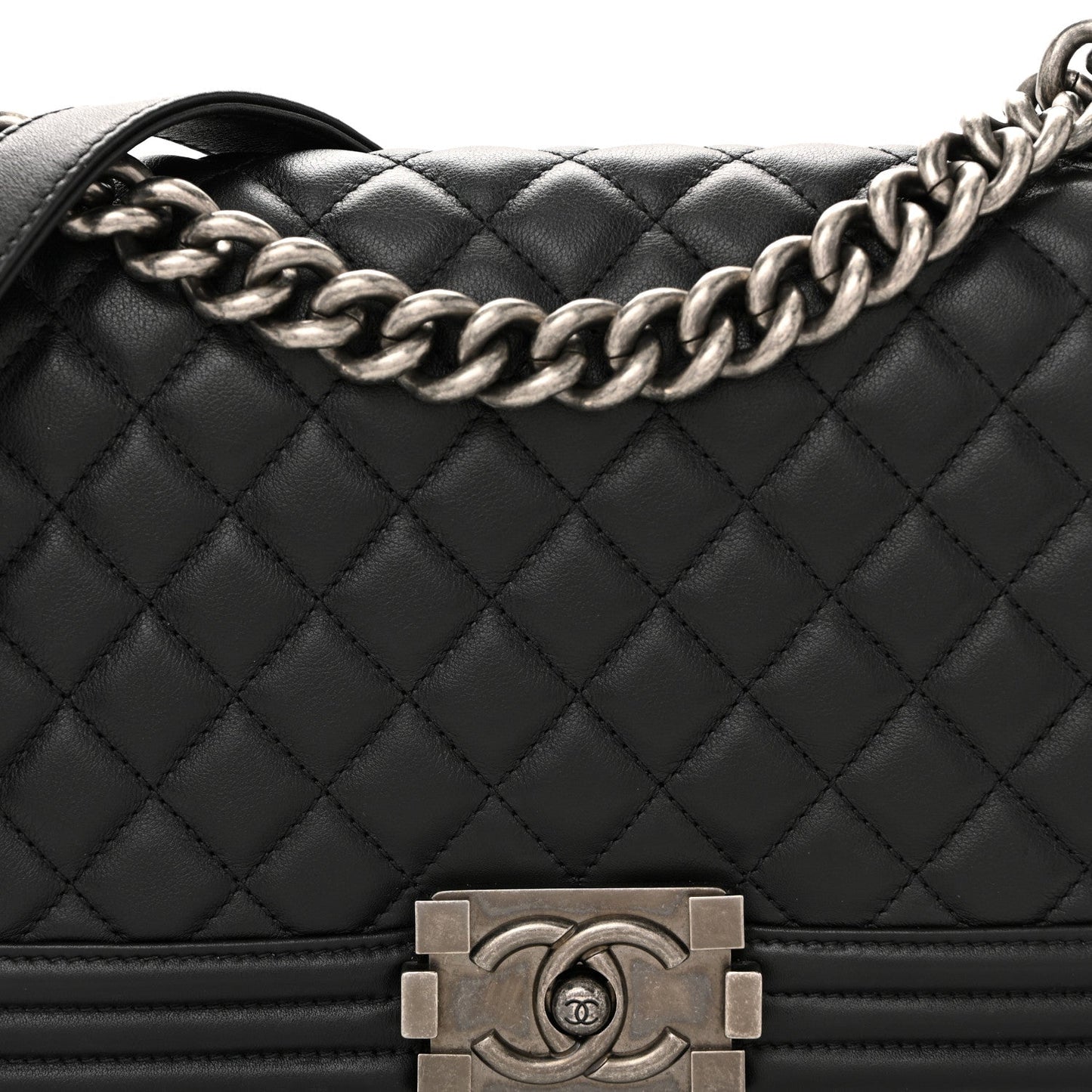 Lambskin Quilted Medium Boy Flap Black