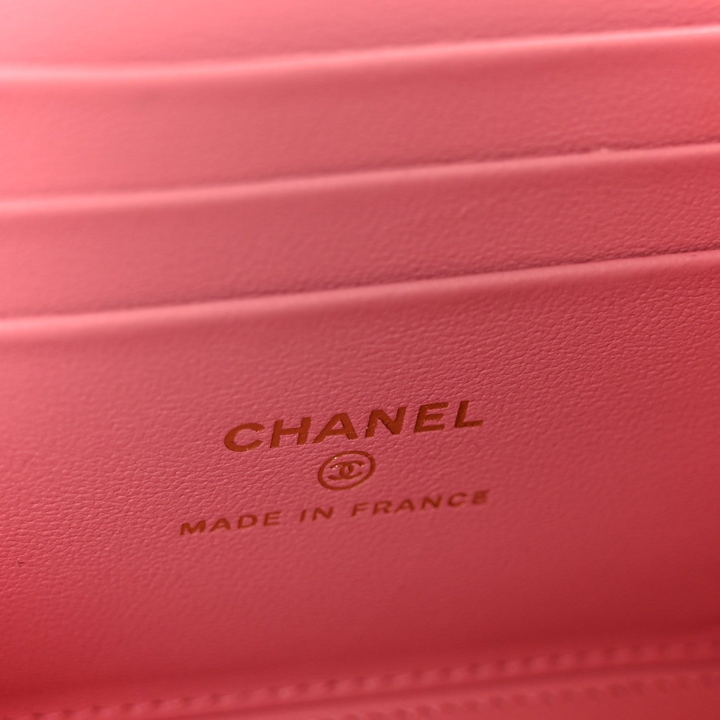 Lambskin Quilted Small Top Handle Vanity Case With Chain Pink