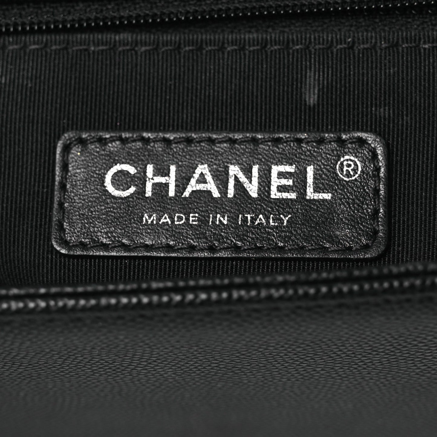 Caviar Quilted New Medium Boy Flap Black