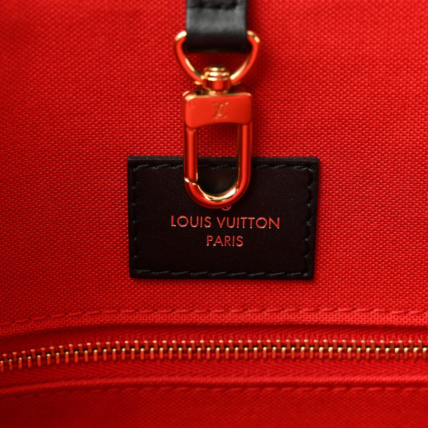 Reverse Monogram Giant Onthego MM