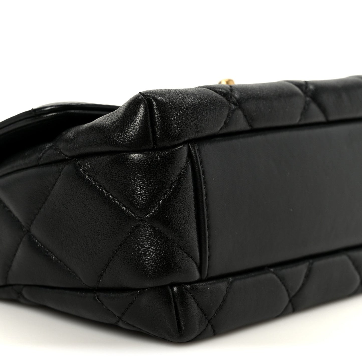 Shiny Lambskin Quilted Mini Pearl Logo Flap Black