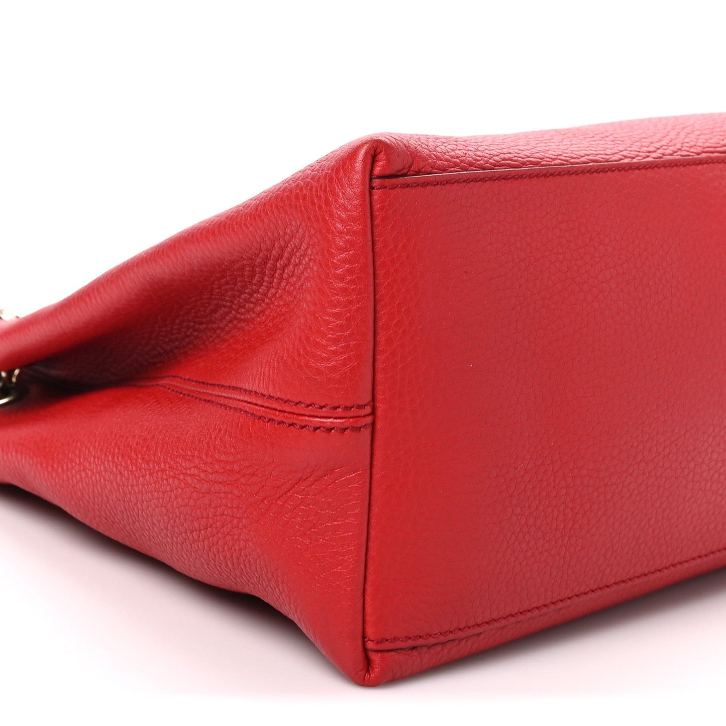 Pebbled Calfskin Medium Soho Chain Shoulder Bag Tabasco Red