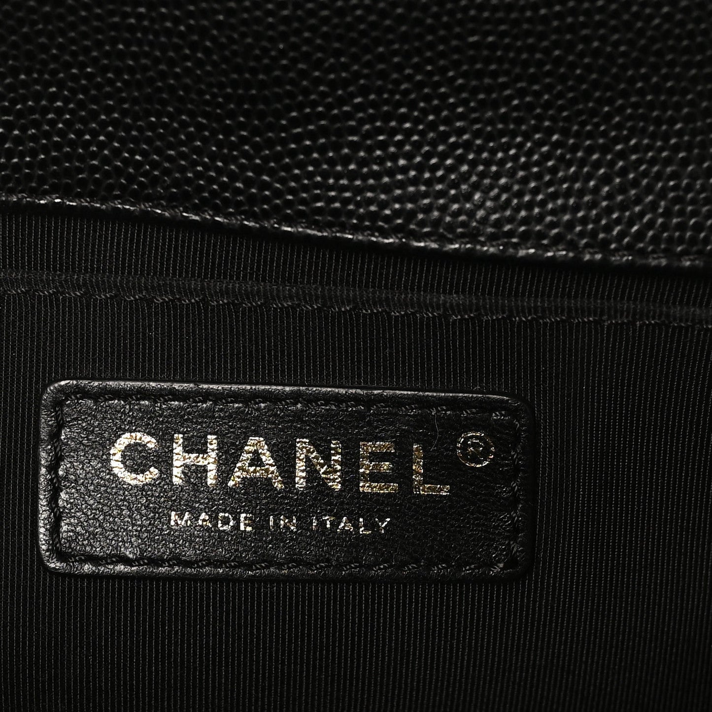 Caviar Quilted Medium Boy Flap Black