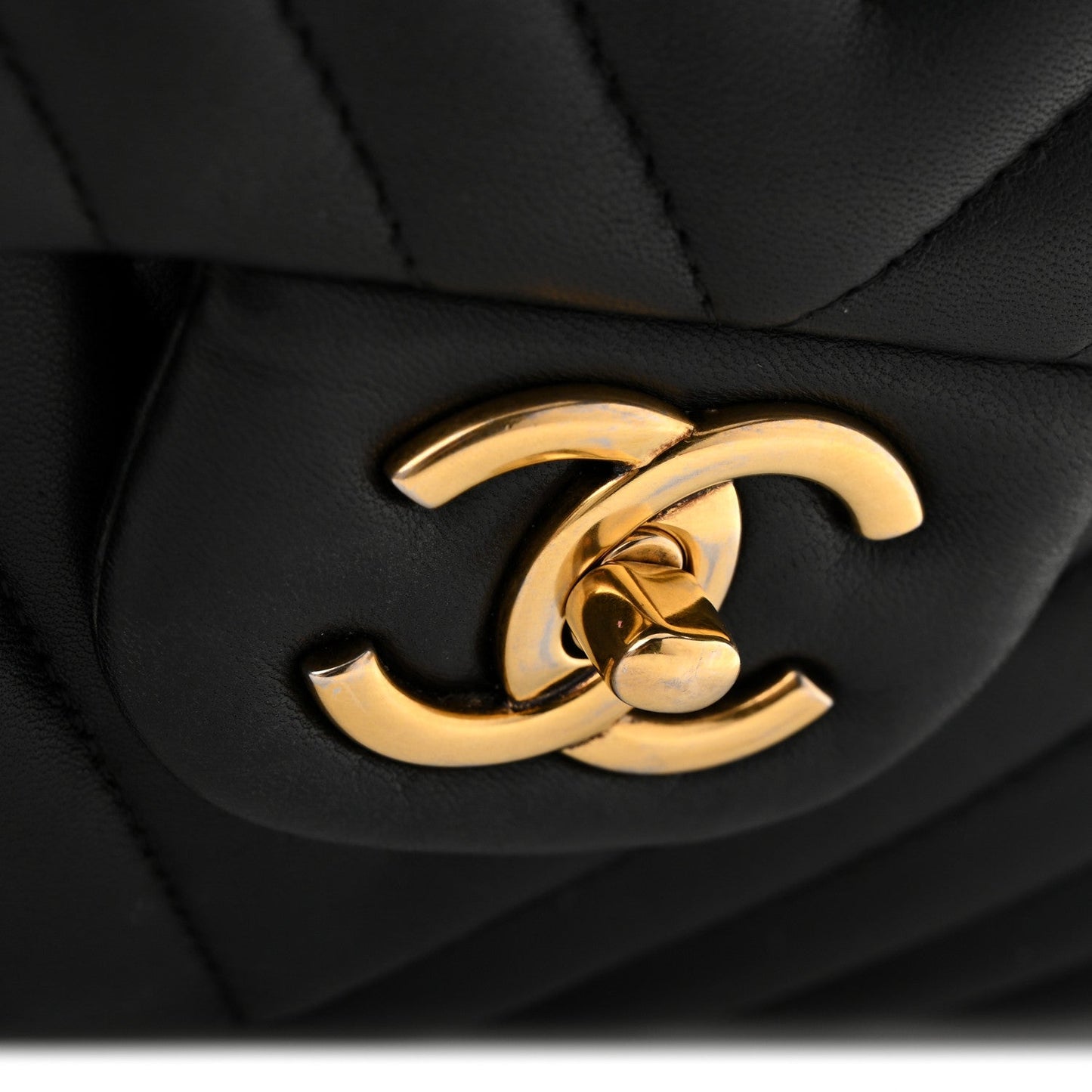Lambskin Chevron Quilted Maxi Double Flap Black