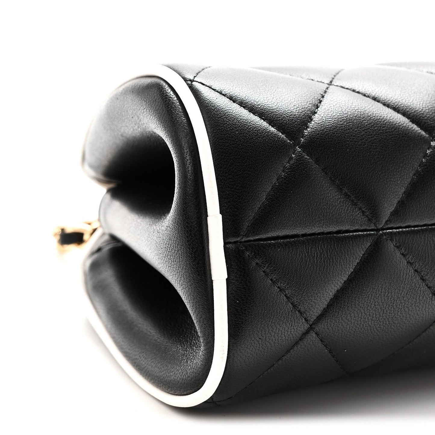Lambskin Quilted Clutch With Chain Black White