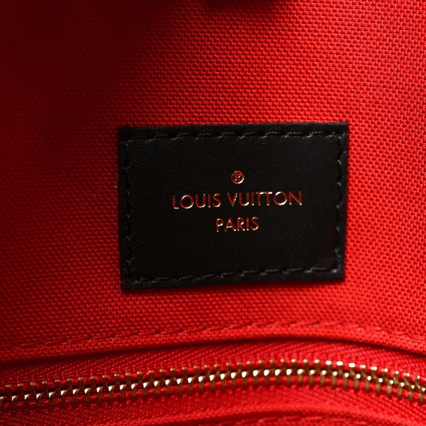 Reverse Monogram Giant Onthego MM