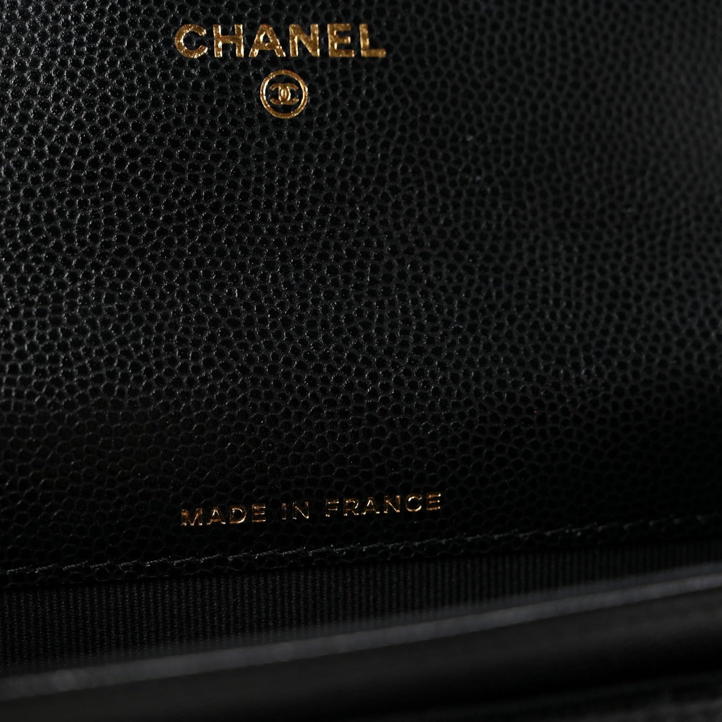 Caviar Quilted Chain CC Quilted Compact Flap Card Holder Black