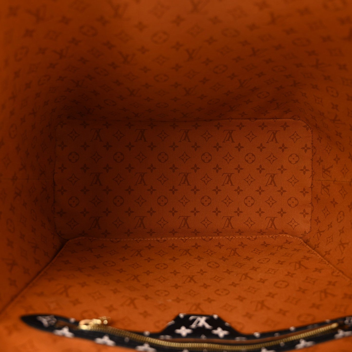 Monogram Giant Crafty Neverfull MM Creme Caramel