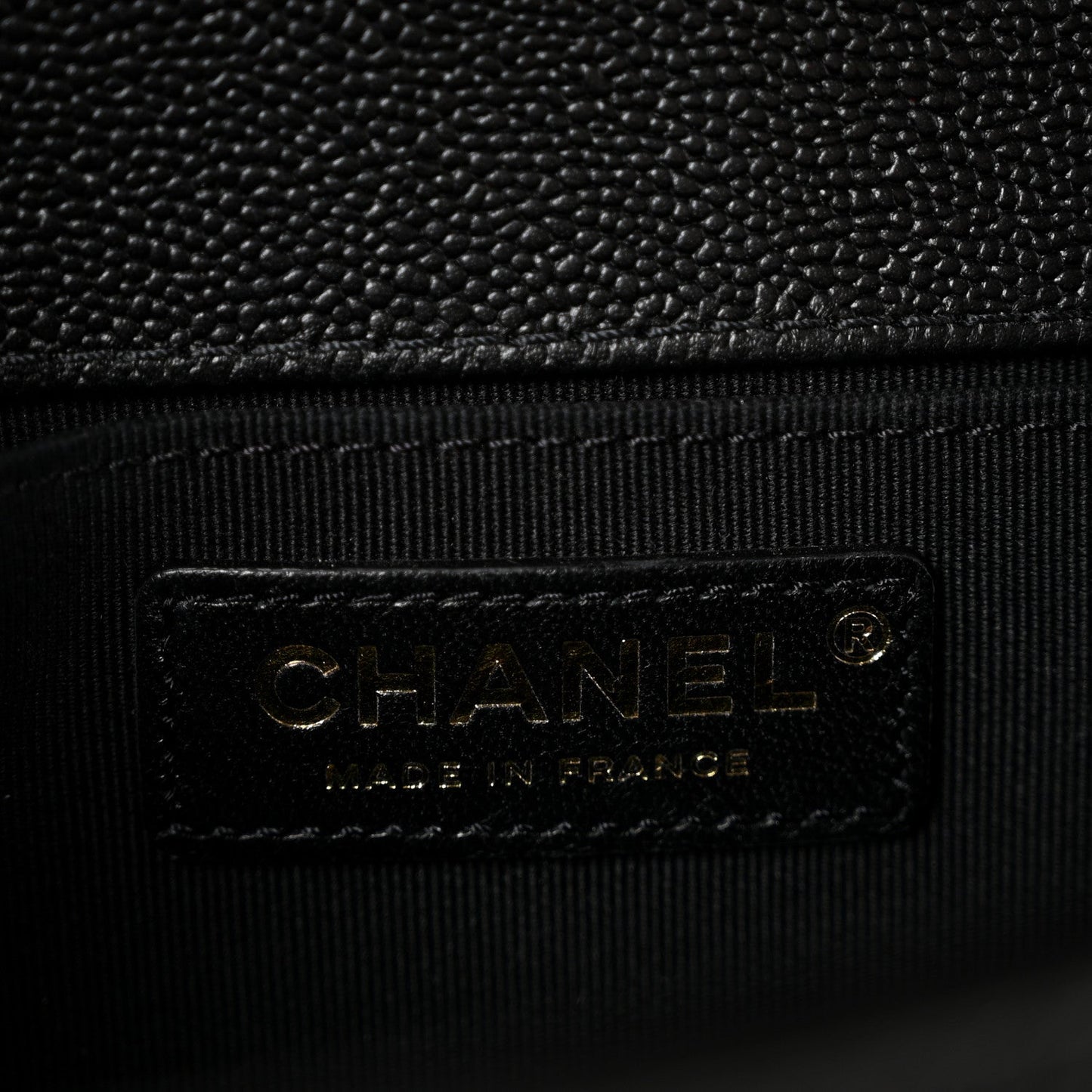 Caviar Quilted Medium Chain Around Boy Flap Black