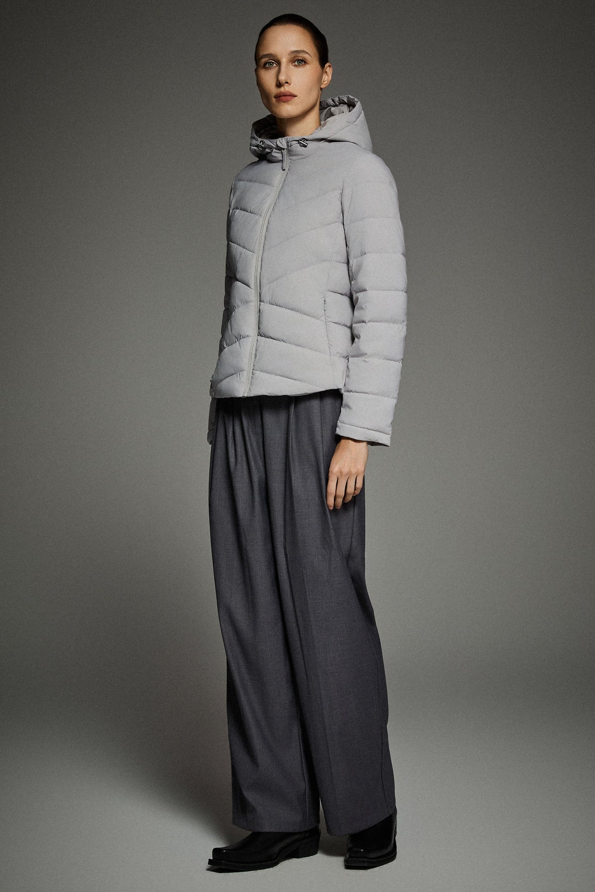 Flattering Quilted Puffer Lightweight Jacket with Hood