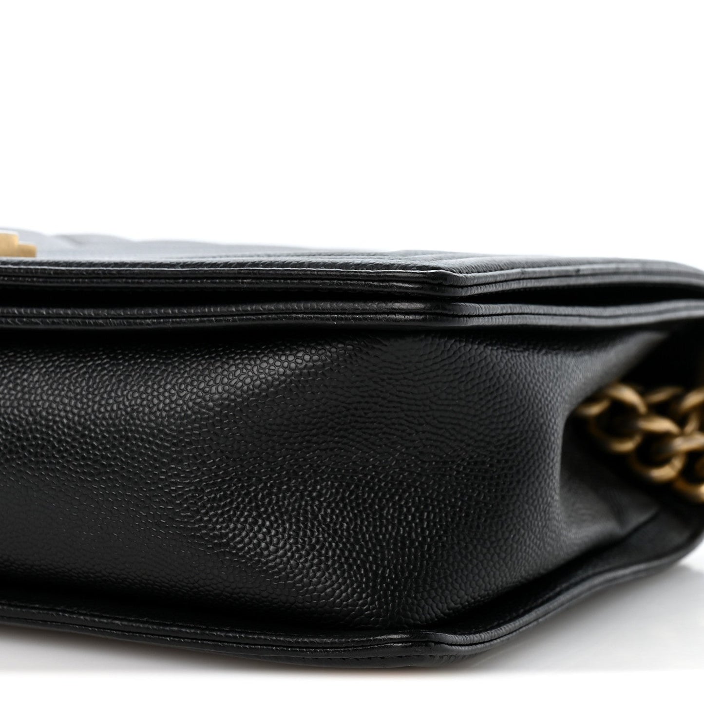 Caviar Chevron Quilted New Medium Boy Flap Black