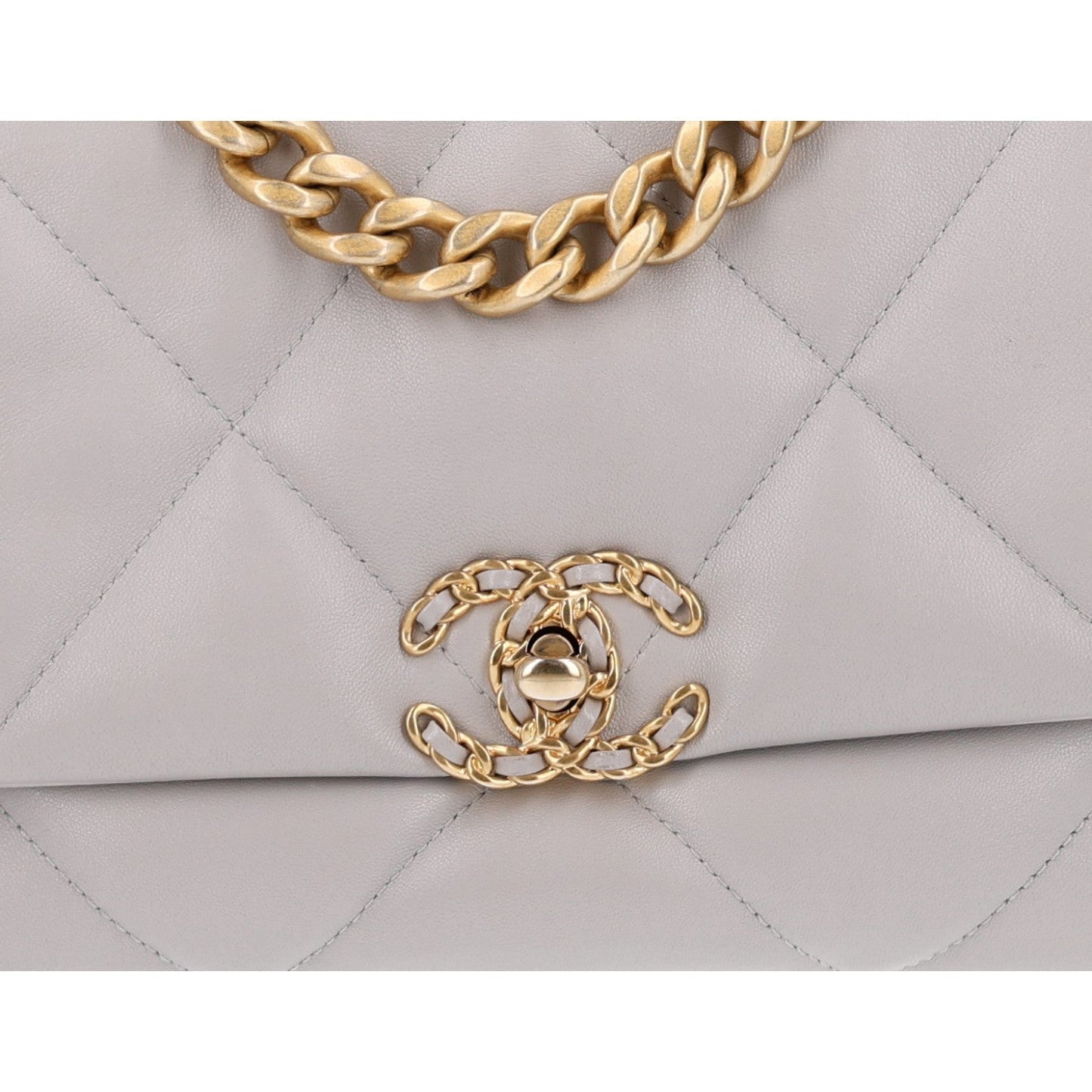 Lambskin Quilted Medium Chanel 19 Flap Grey