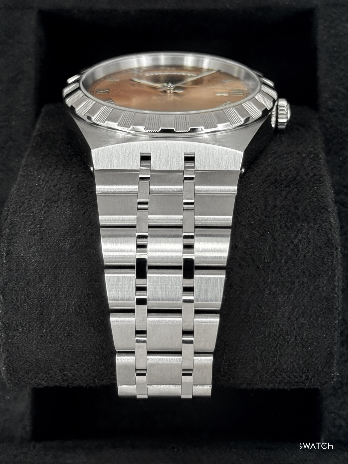 2026 Tudor Royal 41mm 28600 Stainless Steel Salmon Dial