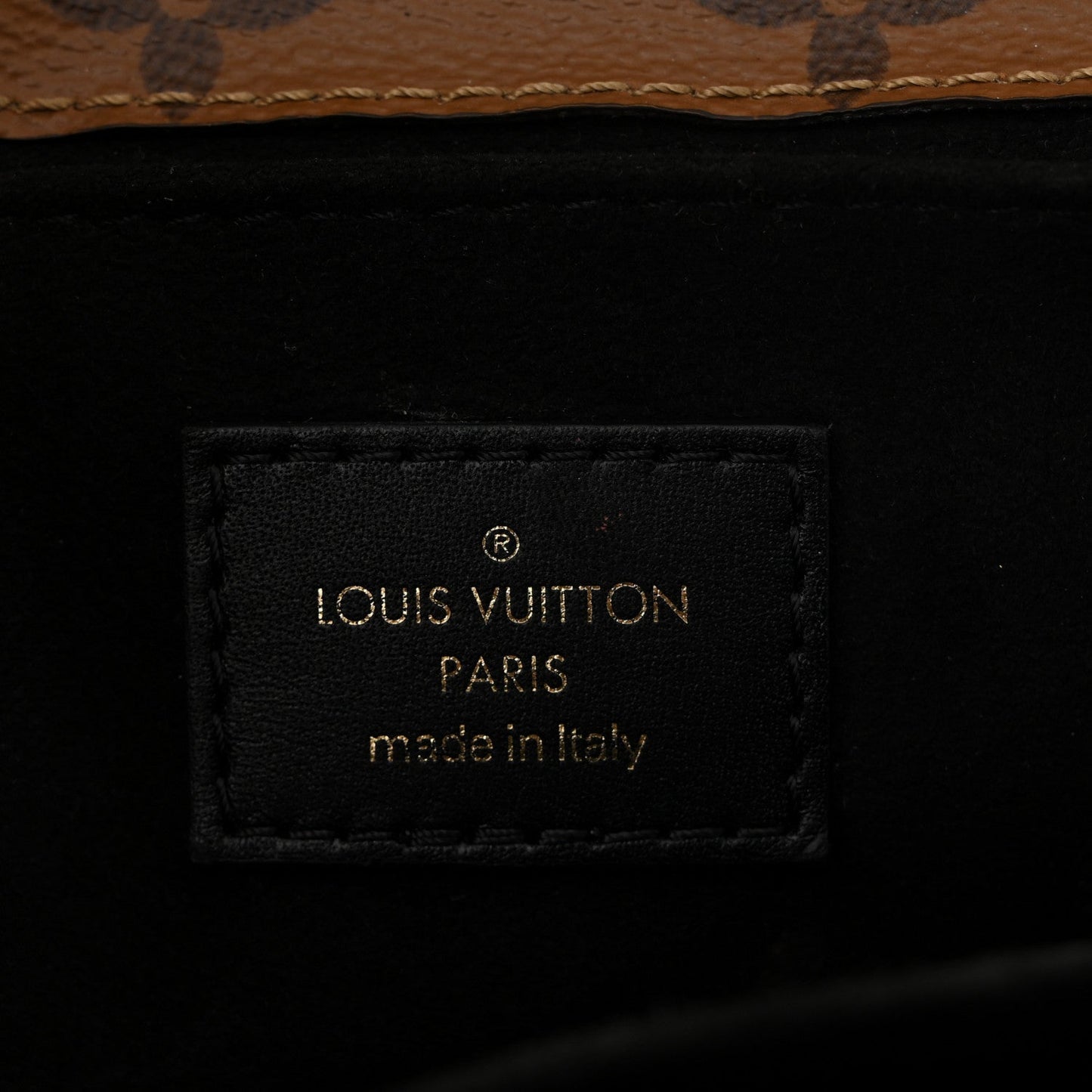 Shiny Epi Monogram Pochette Metis Mini Marine
