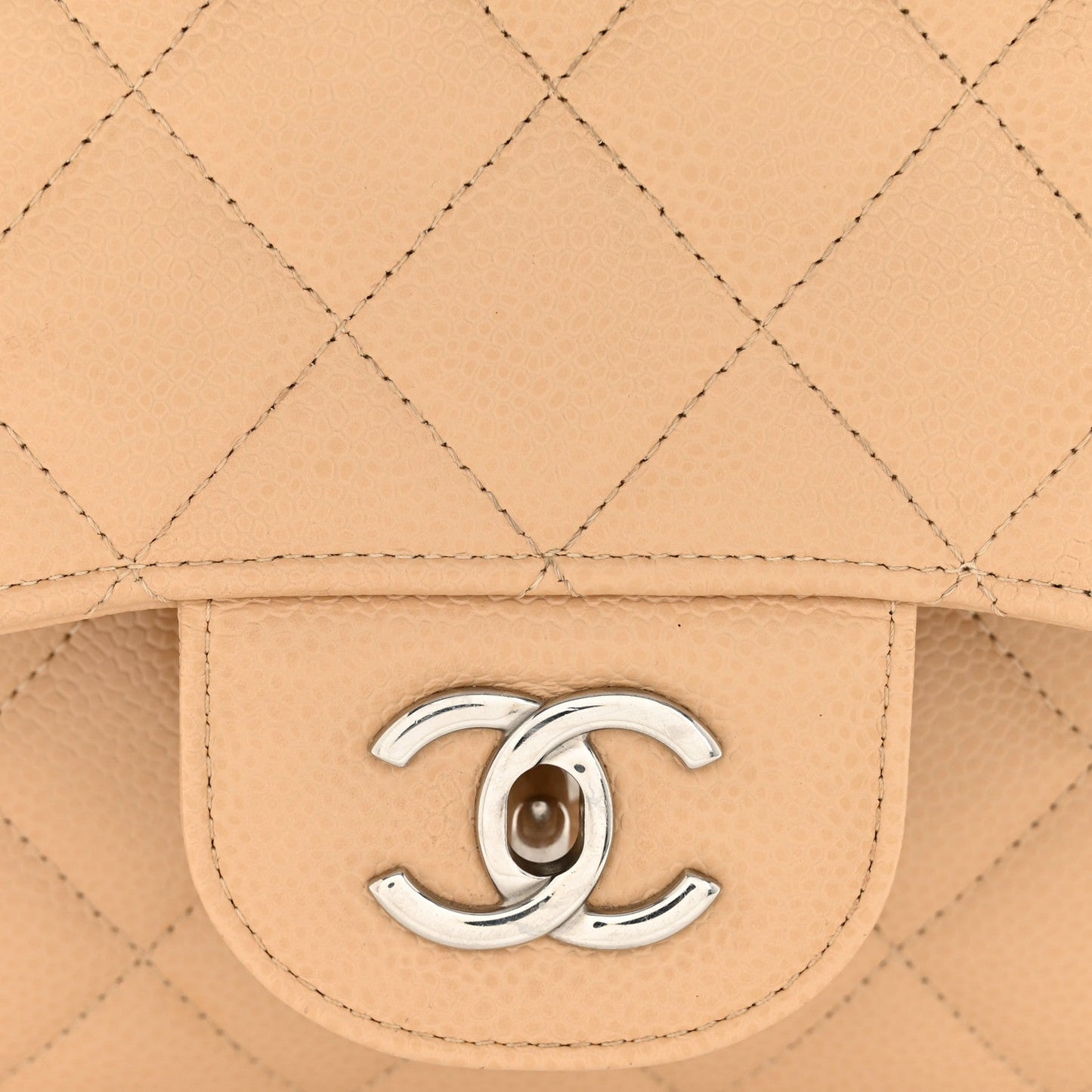 Caviar Quilted Jumbo Double Flap Beige Clair