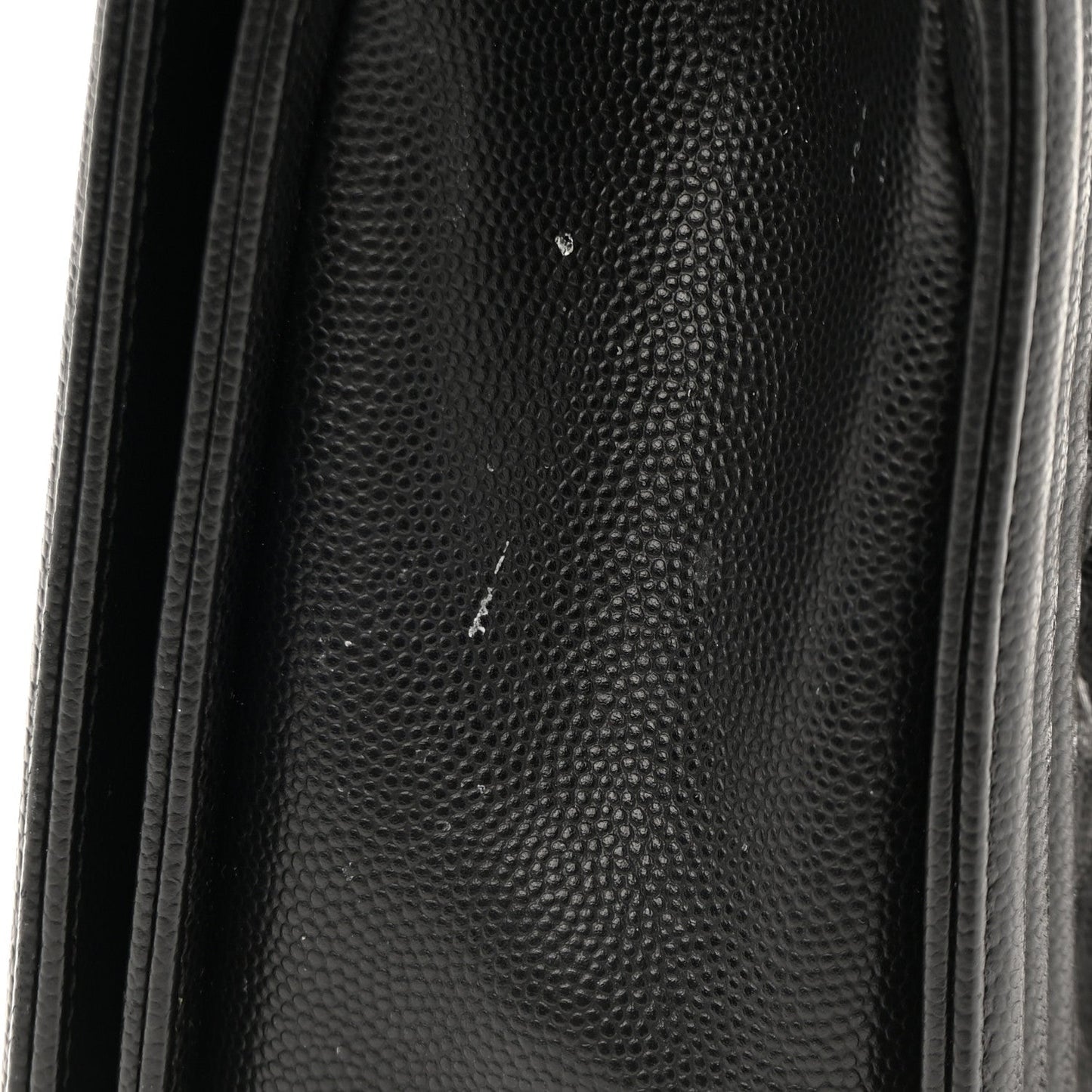 Caviar Quilted New Medium Boy Flap Black