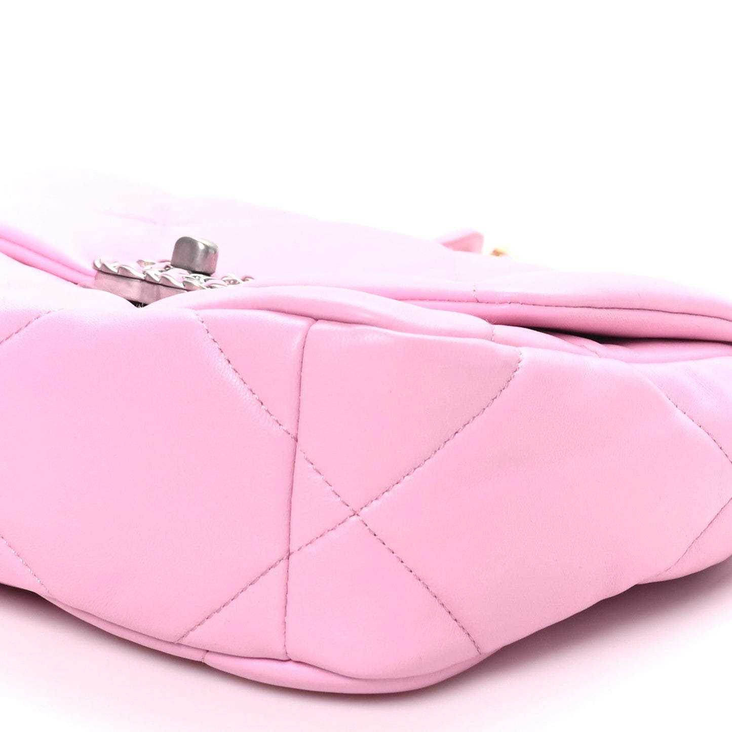 Lambskin Quilted Medium Chanel 19 Flap Lilac