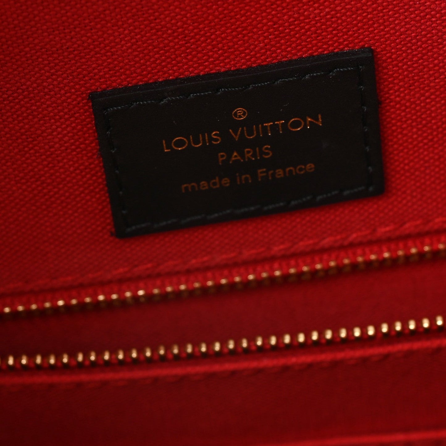 Reverse Monogram Giant Onthego MM