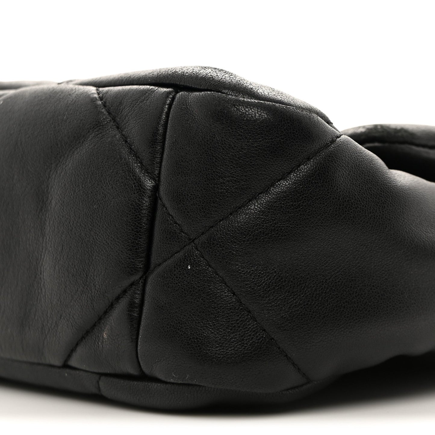 Lambskin Quilted Medium Chanel 19 Flap Black