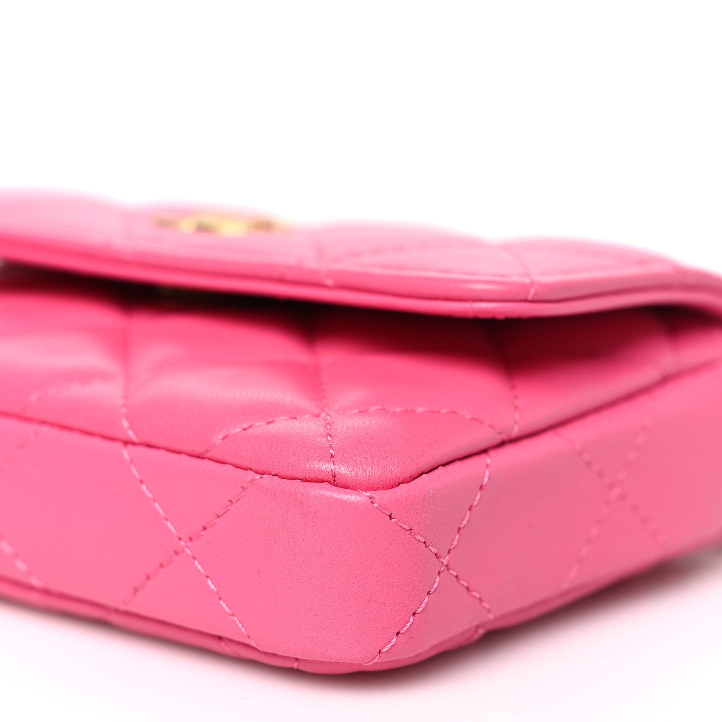 Lambskin Enamel Quilted Coco Hearts Clutch With Chain Pink