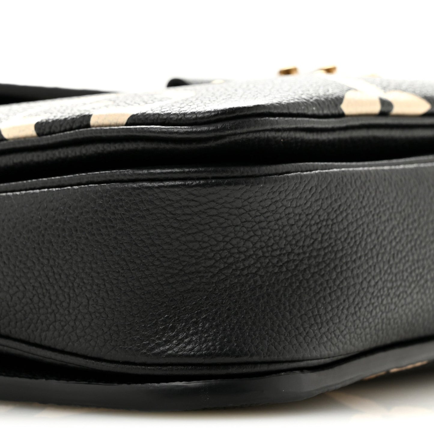 Empreinte Monogram Giant Pochette Metis Black Beige