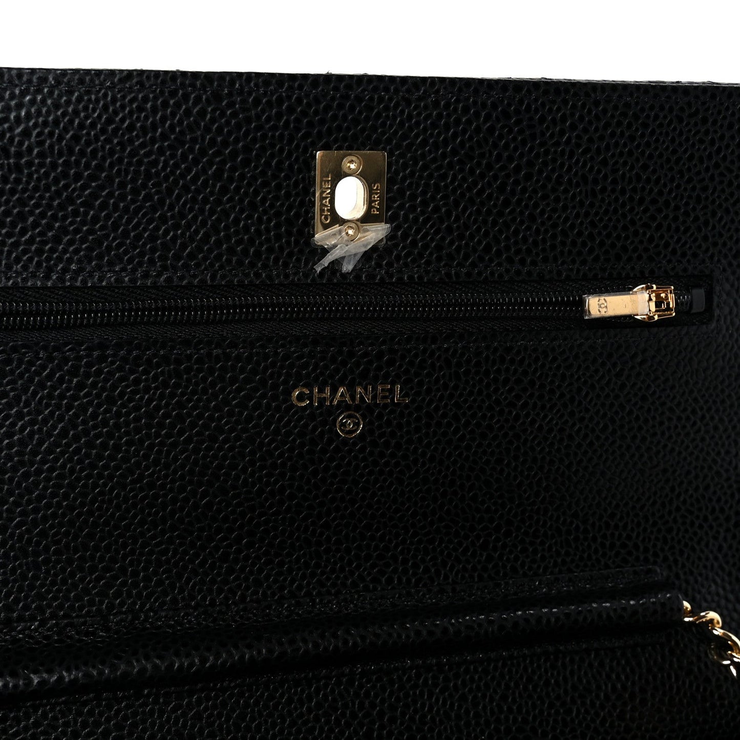 Caviar Quilted CC Turnlock Wallet On Chain WOC Black