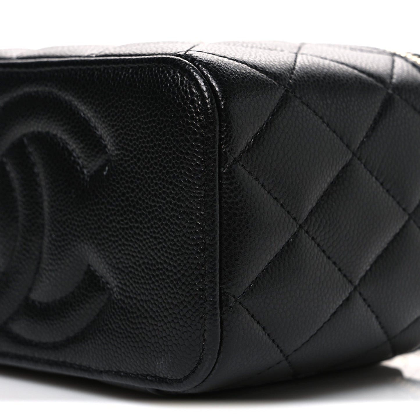 Caviar Quilted Small Vanity Case With Chain Black