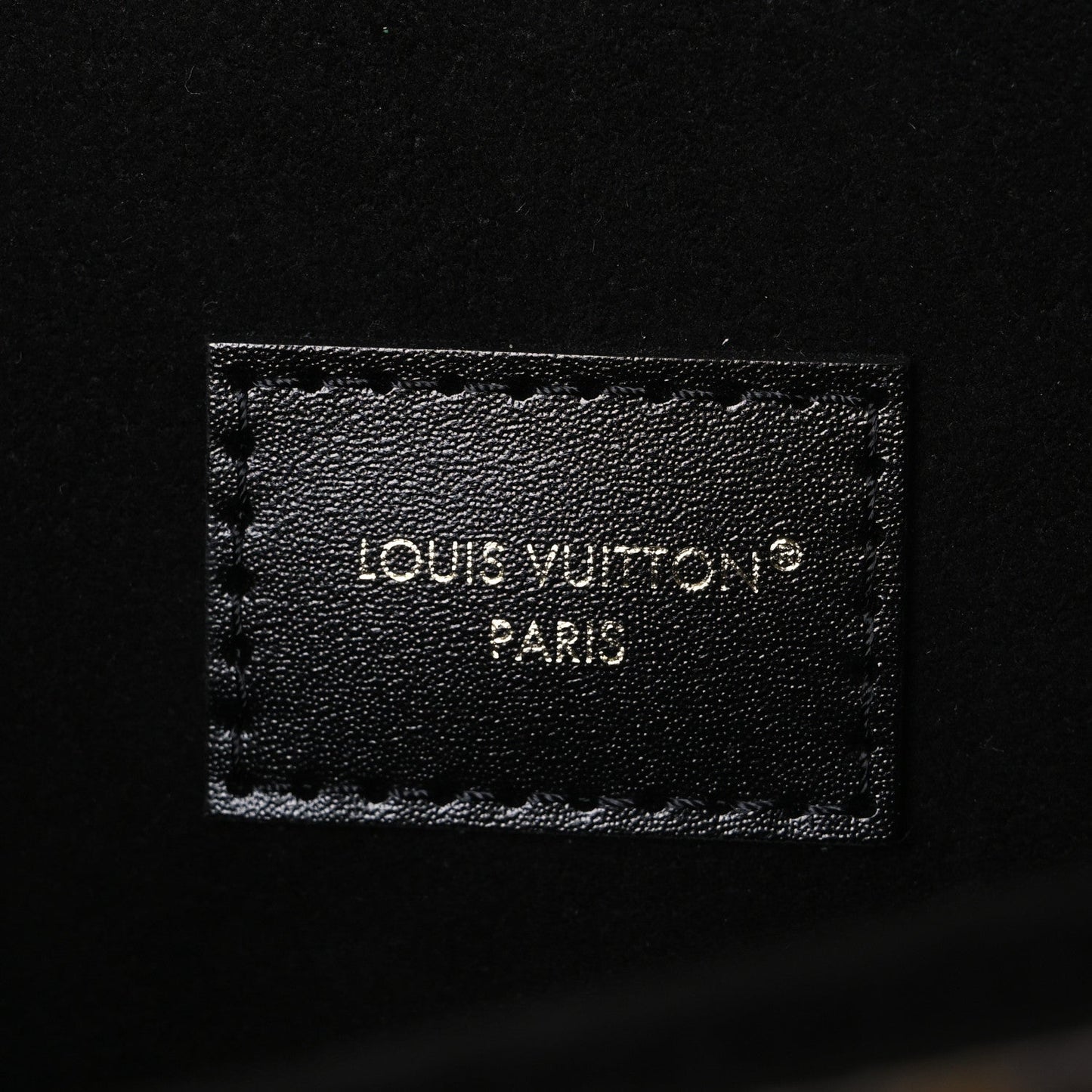 Reverse Monogram Pochette Metis