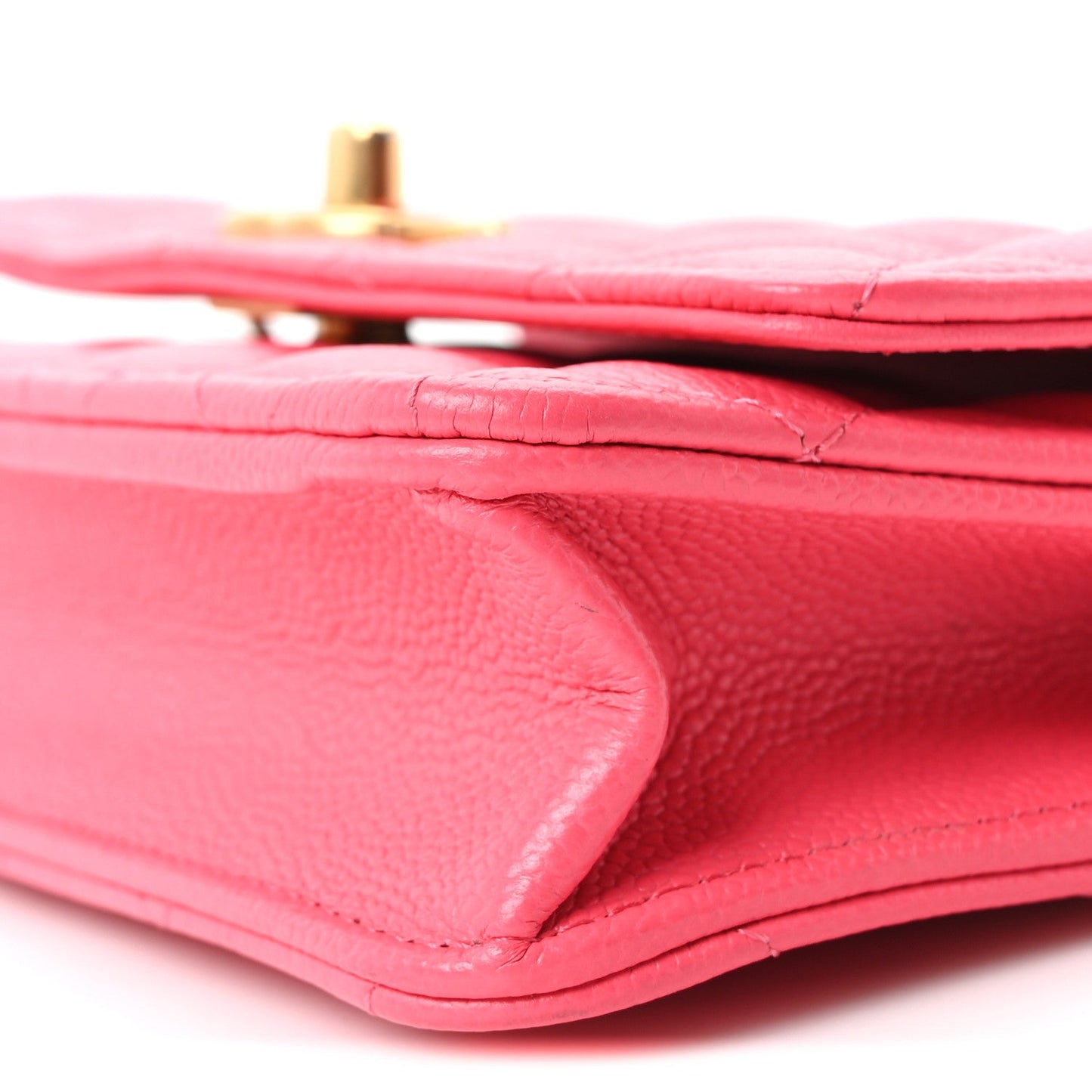 Caviar Quilted Sweetheart Wallet On Chain WOC Fuchsia