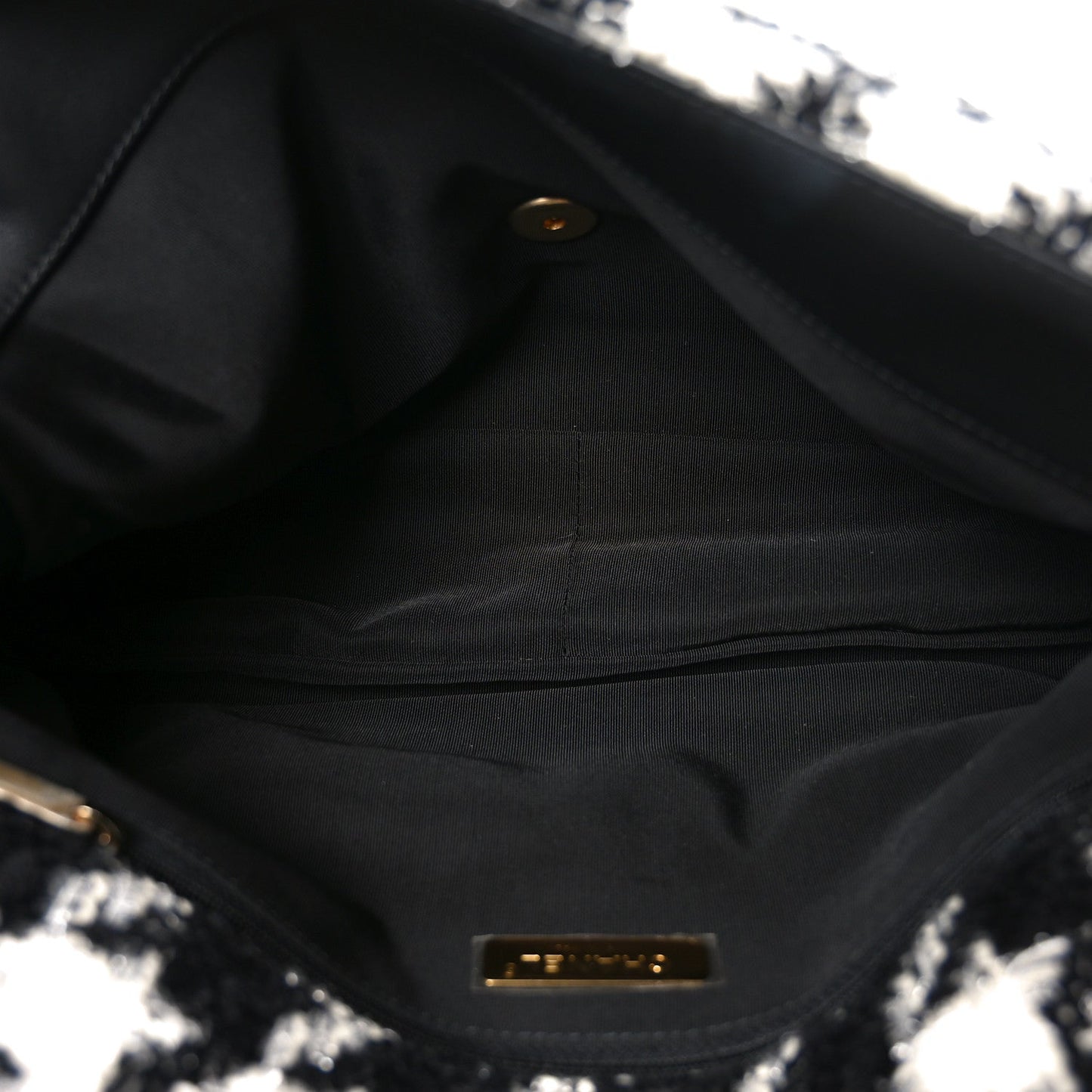 Tweed Quilted Maxi Chanel 19 Flap Black Ecru White