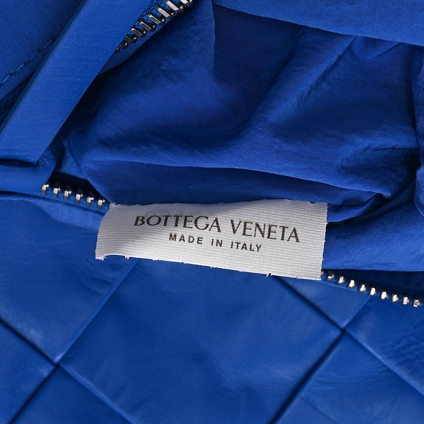 Paper Calfskin Maxi Intrecciato Cassette Messenger Blue
