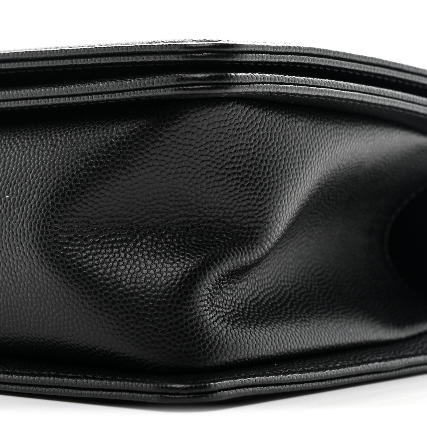 Caviar Quilted Medium Boy Flap Black