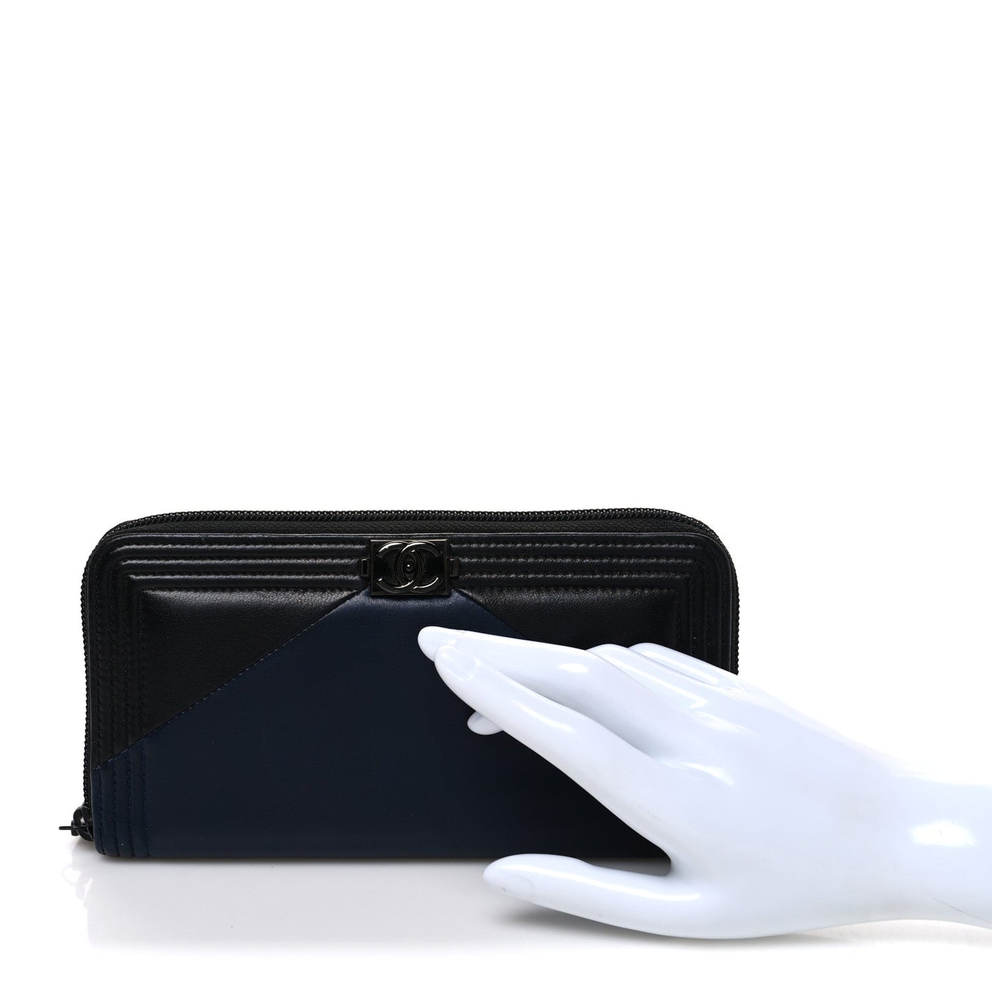 Calfskin Large Bi-Color Zip Around Boy Wallet Black Navy