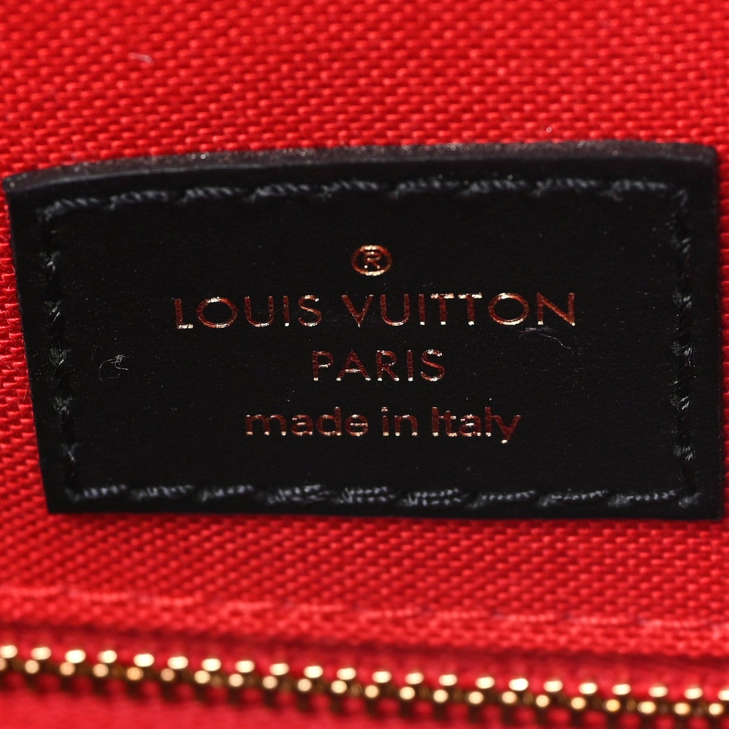 Reverse Monogram Giant Onthego MM