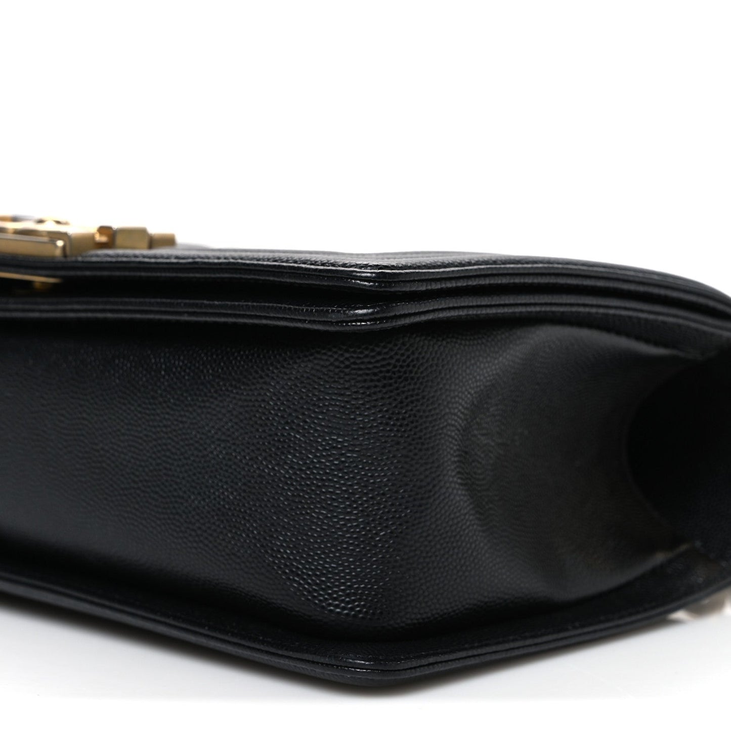 Caviar Quilted Medium Boy Flap Black