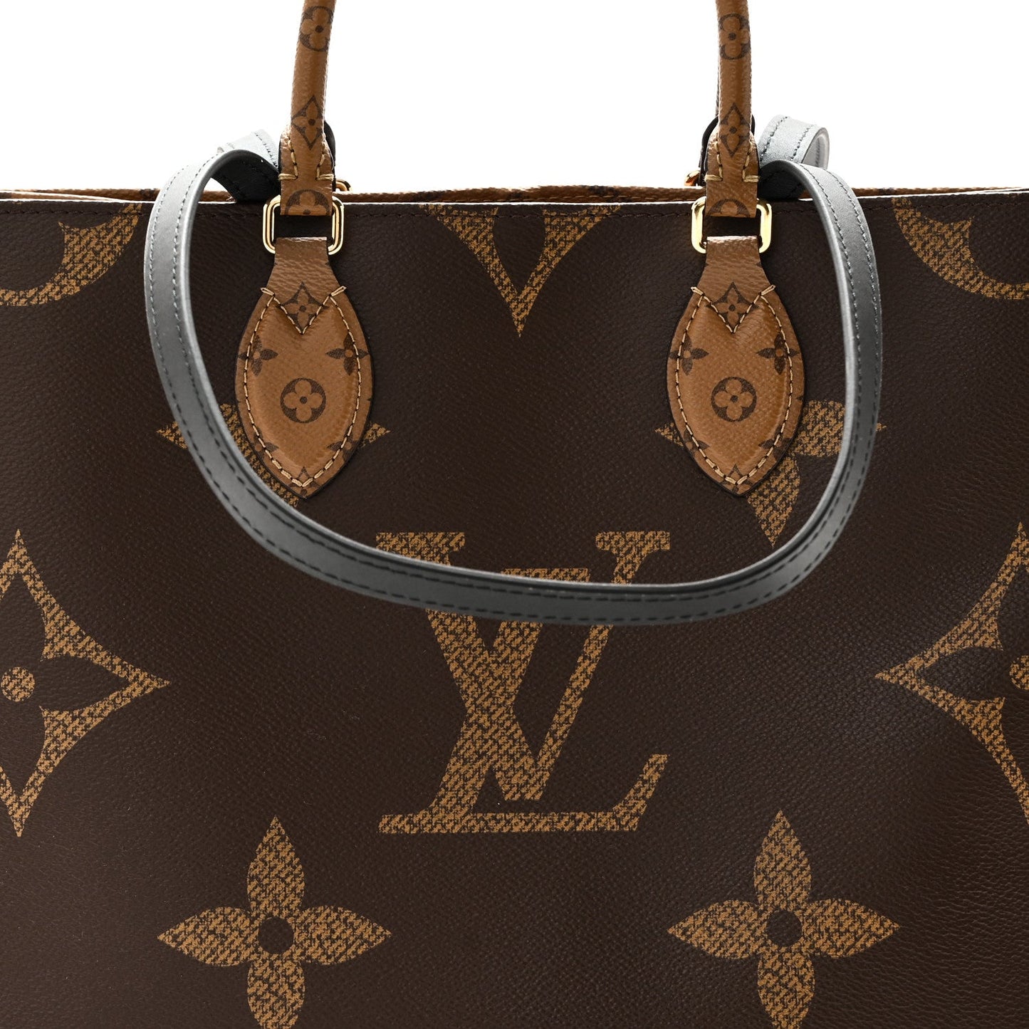 Reverse Monogram Giant Onthego MM