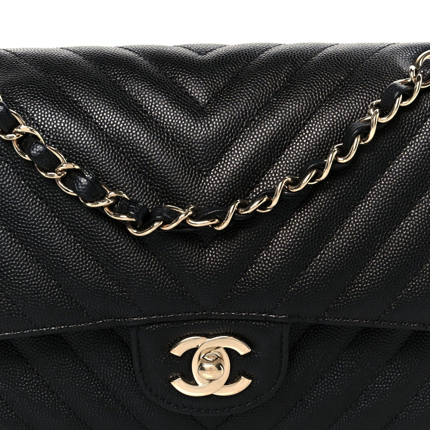 Caviar Chevron Quilted Medium Double Flap Black