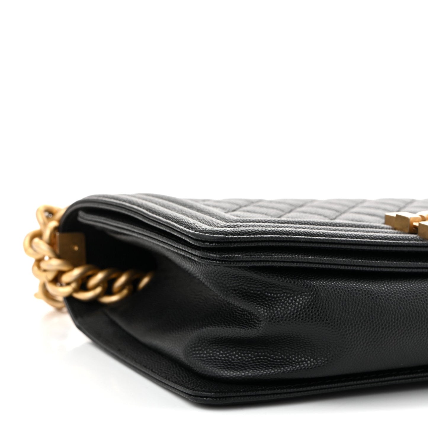 Caviar Quilted Medium Boy Flap Black