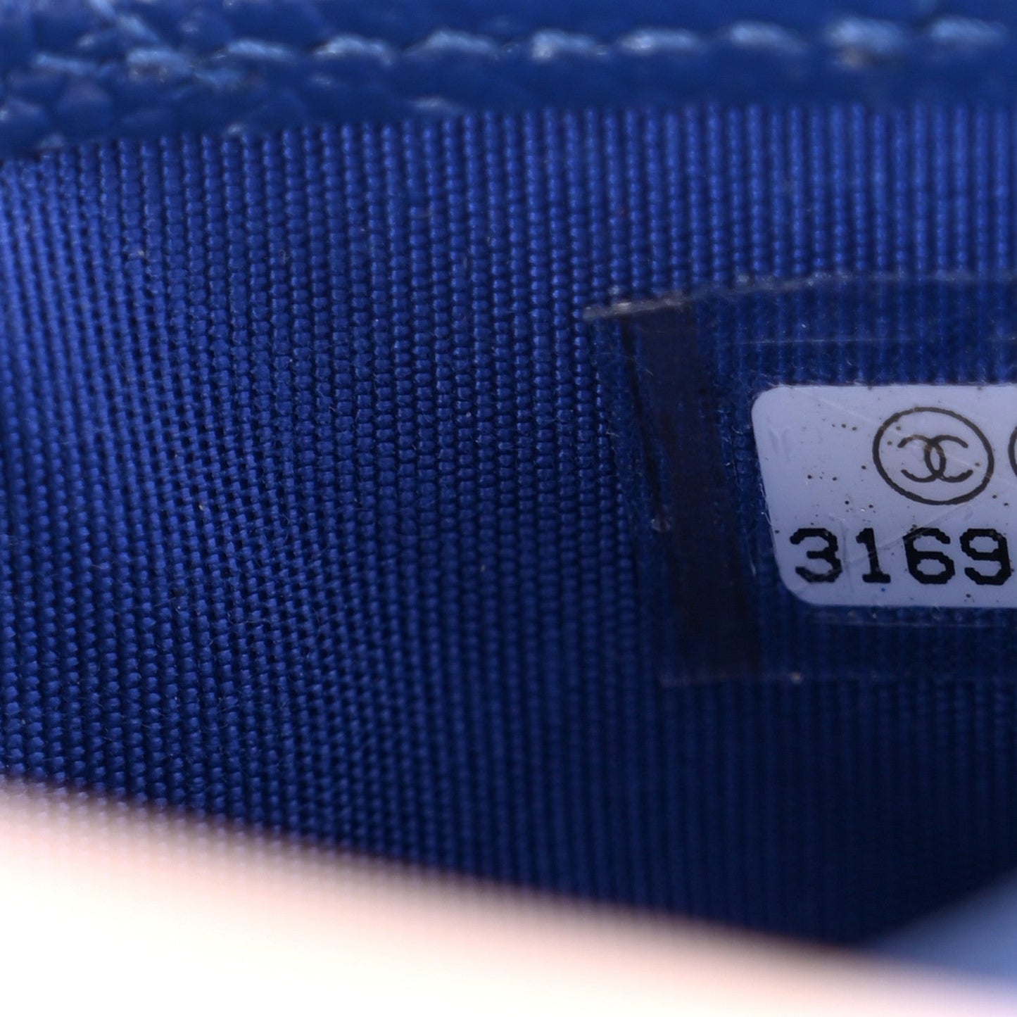 Caviar Quilted Card Holder Blue