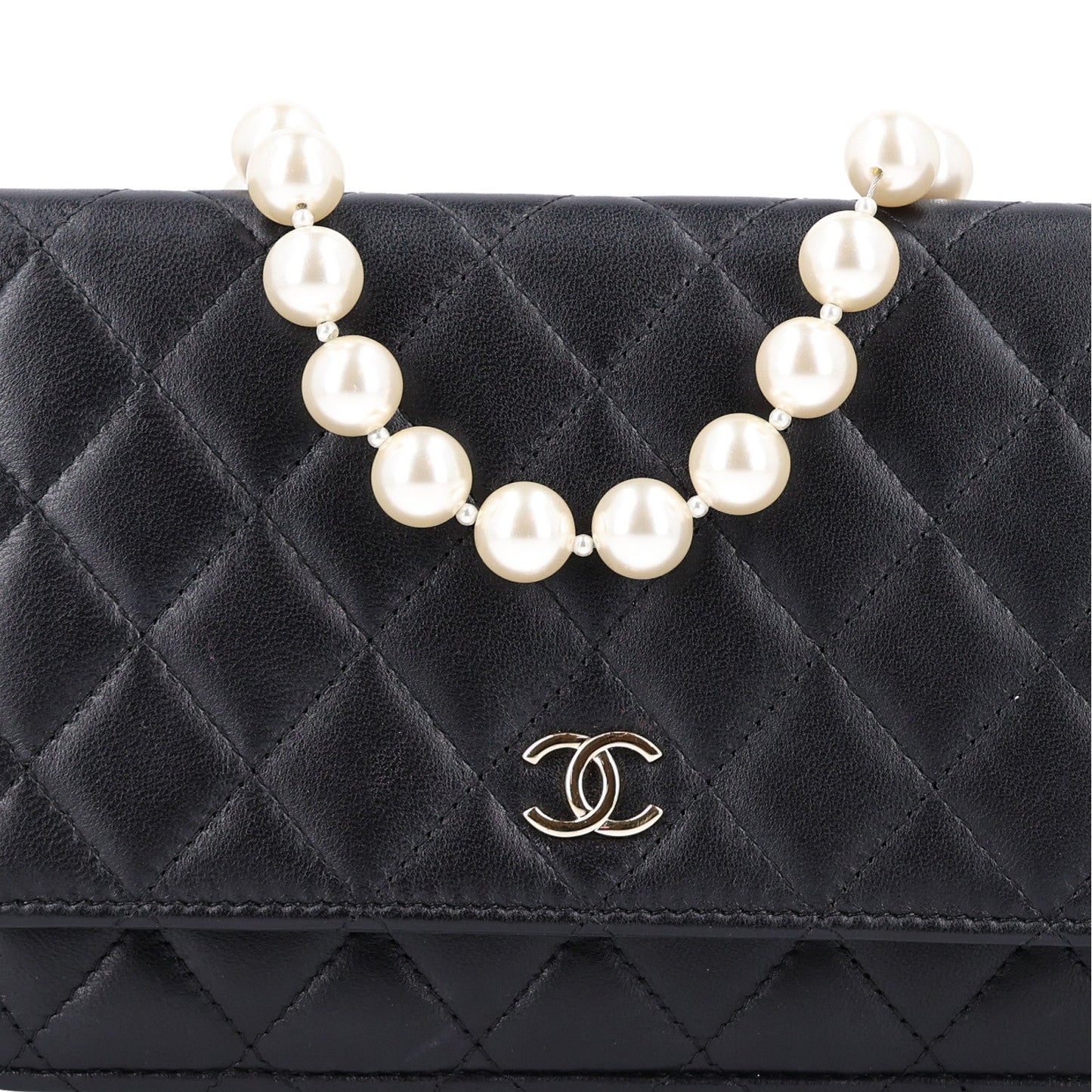 Lambskin Quilted Pearl Wallet On Chain WOC Black