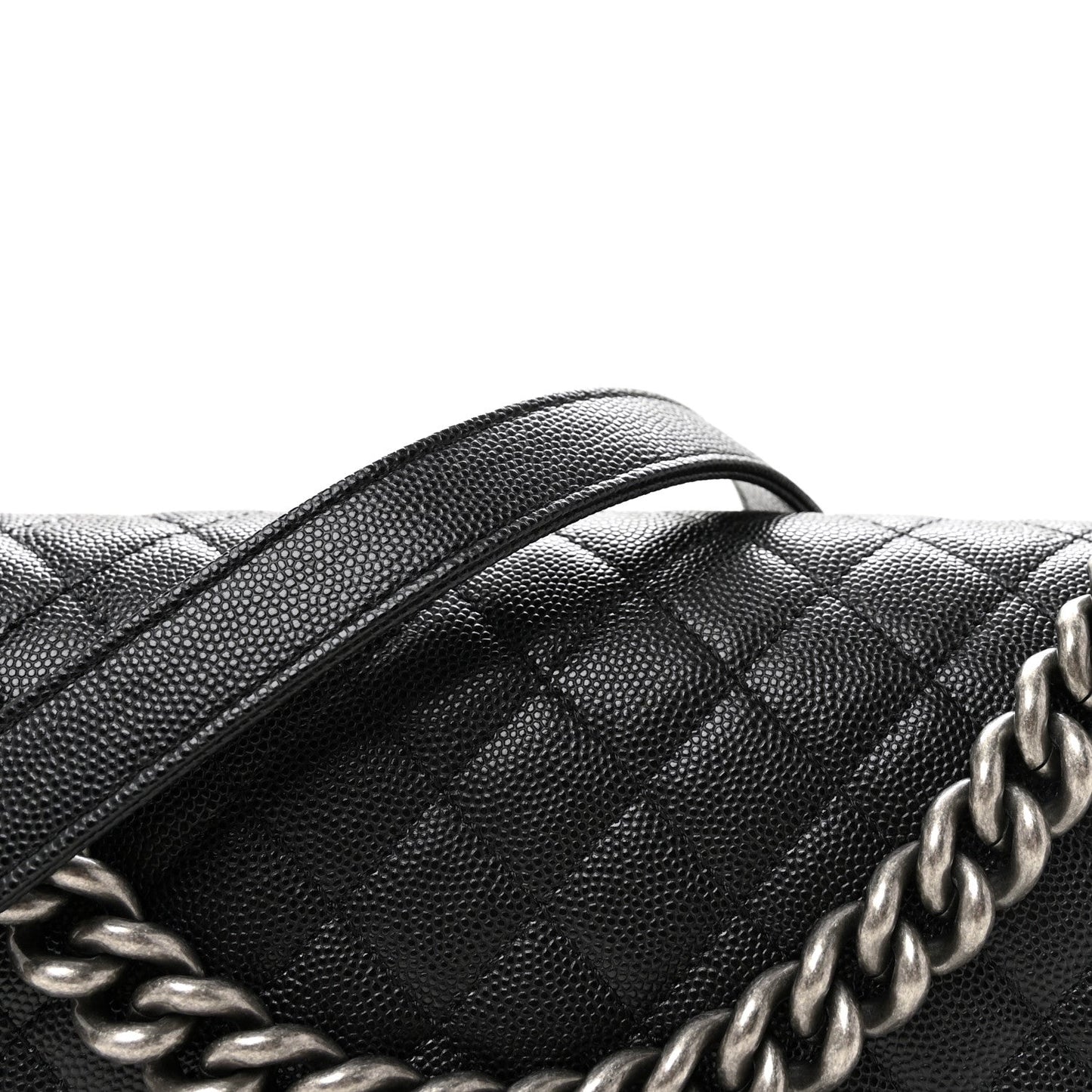 Caviar Quilted Medium Boy Flap Black