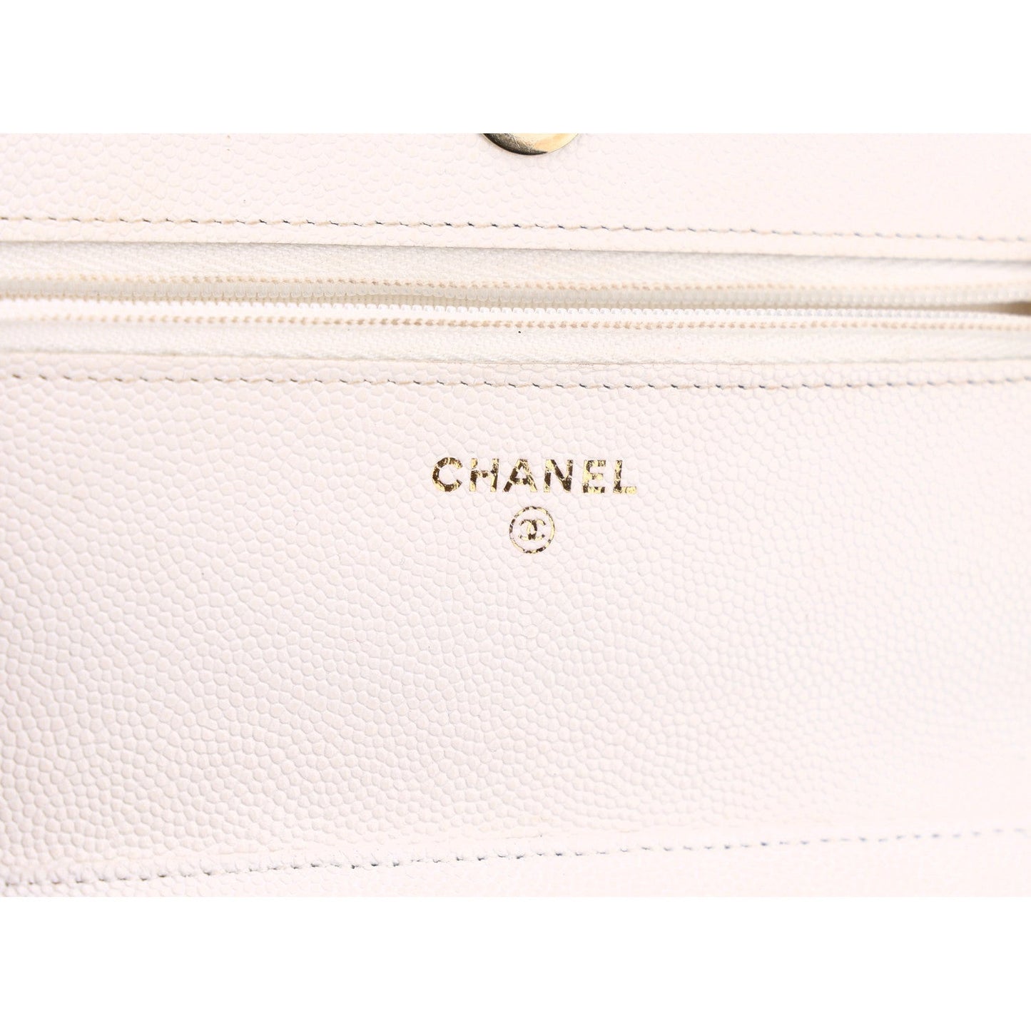 Caviar Quilted Wallet On Chain WOC White